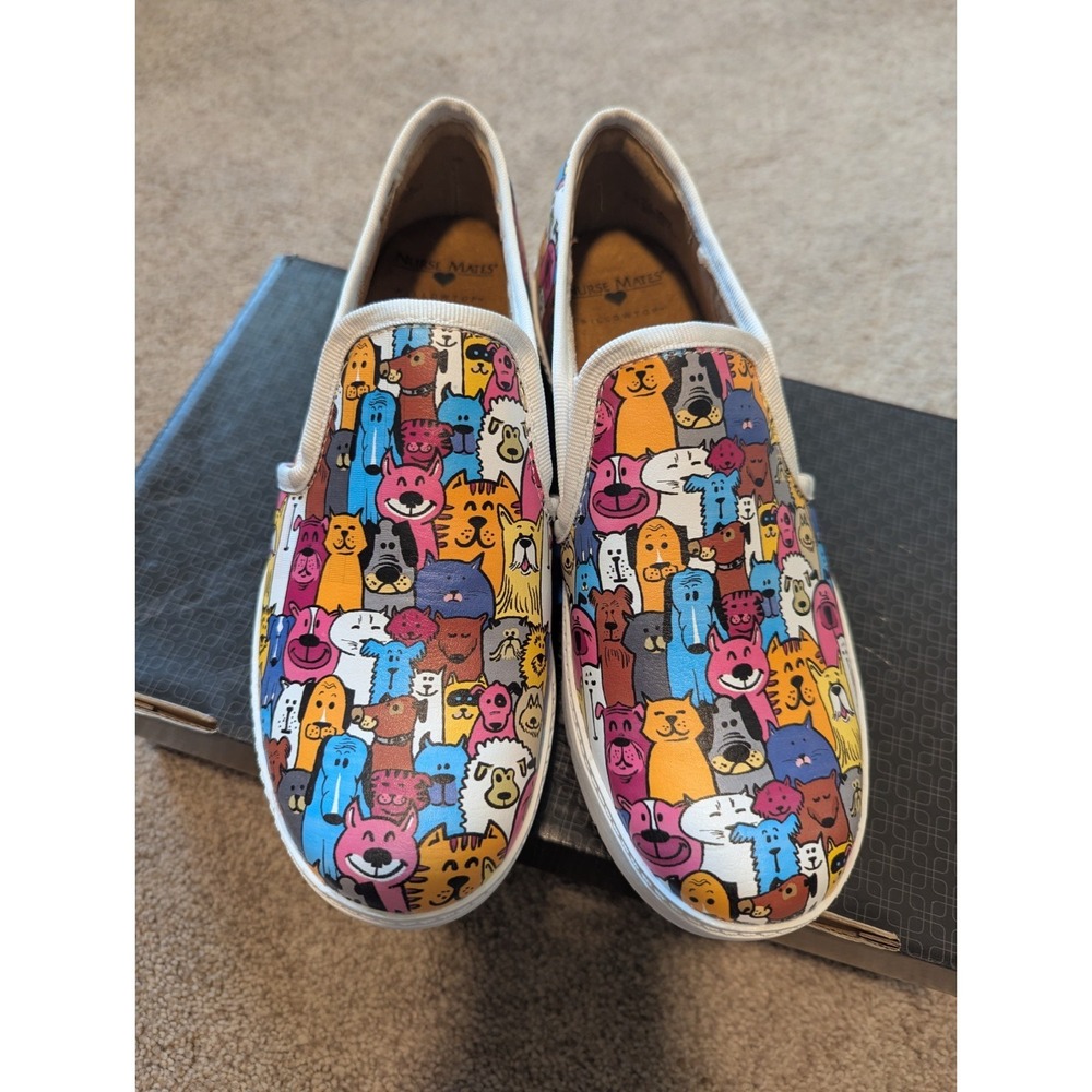 NIB Nurse Mates Adela Multi Color Animals Slip On Slip Resistant Size 6.5